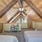 Luxury Retreat Custom Mi-Wuk Village Cabin!