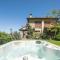 Country house with pool and outbuilding Fivizzano by VacaVilla - Terenzano