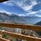 1 BHK INDEPENDENT MUD HOUSE WITH NETFLIX, POWER BACKUP, WIFi ,BALCONY, KITCHEN - Manali