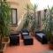 Signoria Apartment with patio