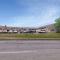 Super 8 by Wyndham Kansas City Airport North