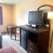 Econo Lodge Inn & Suites Corning