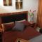 Manor Hills Guest Lodge
