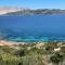 Porto Coda Cavallo Beach House a 300 mt dal mare, con terrazza panoramica