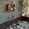 Ashford House 2 bedroom Apartment outdoor bathing tub Ashford House 2 bedroom Apartment outdoor bathing tub