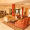Revived Condo with Pool and 20 minutes from parks - Davenport