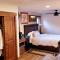 Clear Creek Inn