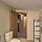 Downtown Sheboygan Apartment with Private Deck! - شيبويغان