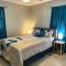House of Manatees-Entire house with yard, fire pit, dog friendly