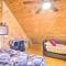 Garnerland in Luray Pet-Friendly Log Cabin with Porch - Luray