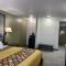 Super 8 by Wyndham Amarillo Central TX - Амарилло