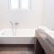 Athenian Riviera Maisonette, Varkiza, 7min walk from Beach Park