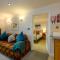 Beachcombers Apartments - Newquay