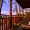 Glow in Dark, NERF War, 360 View, Theater, HotTub, Games - Pigeon Forge