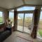Rew Farm Country and Equestrian Accommodation - Sunset Lodge - Melksham