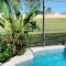 Luxury Villa - 75 inch smart TV, Upgrades throughout! 20 minutes to Disney