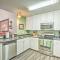 Cheery Condo with Community Pool and Waterslide! - Pine Bluff
