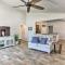 Charming Burnet Cottage with Lake View and Porch! - Burnet
