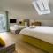 Largigi Rooms, Close to the Beach and Town Centre, Parking available