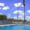Super 8 by Wyndham Ardmore - أدمور