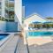 Unit 8 Plantation Resort Rainbow Beach