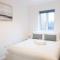 *NEW* Central Derby Apt, with Parking - Sleeps 6 - 德比