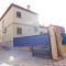 Chalet con piscina (A)