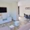 Homes of Spain, Apartamentos Paraíso, Ed Palmerston, Atico O, Suite con Piscina Privada en solárium, vistas al mar, a 50 m de la playa, WIFI