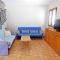 Chalet con piscina (B)