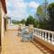 Chalet con piscina (B)