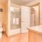Forest View Lodge - Meredith Lodging