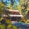 Bear Den Log Cabin - Meredith Lodging