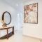 Fancy 2BR at Hayat Boulevard 2A Town Square By Deluxe Holiday Home - Dubaj