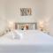 Fancy 2BR at Hayat Boulevard 2A Town Square By Deluxe Holiday Home - Dubaj