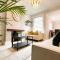 ***3 bedroom Home away from Home with BBQ grill***