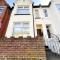 ***3 bedroom Home away from Home with BBQ grill***