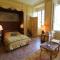 Chambre jaune MANOIR DE LA VOVE Perche