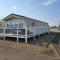 2BR-Sleeps6-Fireplace-Parking-Patio-Seaside