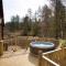 2-Bed Cottage with Hot Tub at Loch Achilty NC500 - Strathpeffer