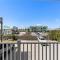 Laid Back By The Sea - Steps from the beach with amazing ocean views, Parking for 2 included, condo - كارولينا بيتش