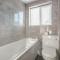 Luxury 2 Bed Room Lake View Apt Bowness Parking
