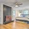 Bright Cary Home with Deck Less Than 15 Mi to Raleigh! - كاري