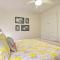 Bright Cary Home with Deck Less Than 15 Mi to Raleigh! - كاري