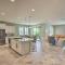 Spacious and Modern Surprise Home with Pool! - سوربرايز