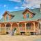 Carroll Log Cabin with Deck Less Than 9 Mi to Bretton Woods! - Carroll