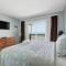 Beach Blanket - Spacious condo with Private beach access and resort amenities! condo - 库尔海滩
