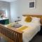Aqua Dreams - Serviced Luxury Modern Belfast City Centre 2 Bed Apartment