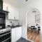 Skyvillion - STEVENAGE SPACIOUS & COZY 3Bed House with Parking, Wifi, Garden - Aston End