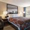 Super 8 by Wyndham Gulfport Biloxi Airport - Gulfport