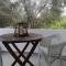 Detached renovated cottage with a garden 3 min walk from the beach